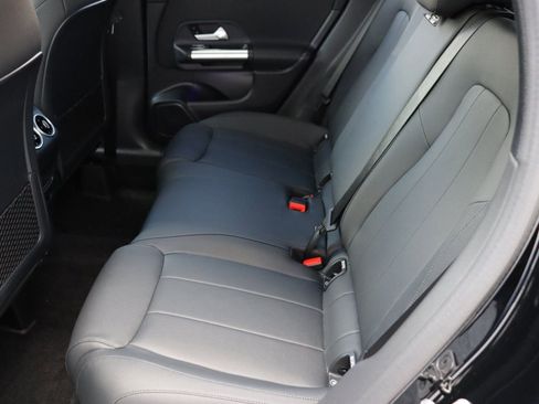 New 2025 Mercedes-Benz GLA 250 GLA 250 image 12