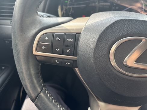 Used 2017 Lexus RX 350 AWD w/ Premium Package image 19