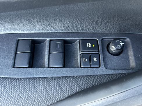 Certified 2023 Toyota Corolla LE image 16