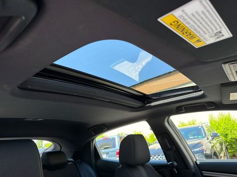 Used 2020 Honda Civic EX image 11