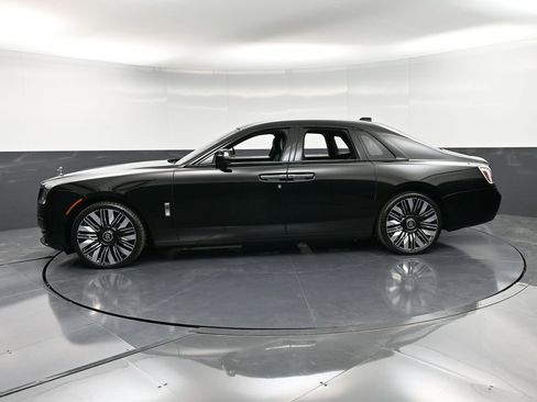 New 2026 Rolls-Royce Ghost image 2