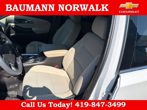 Used 2022 Chevrolet Traverse LS FWD image 14