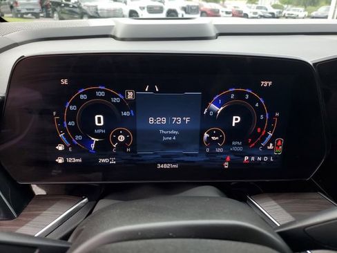 Used 2025 Chevrolet Tahoe Z71 AWD/4WD image 28