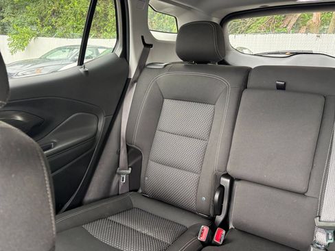 Used 2024 GMC Terrain SLE FWD image 38