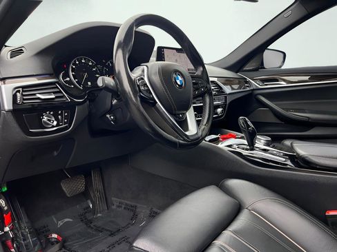 Used 2019 BMW 530i xDrive w/ Convenience Package image 33