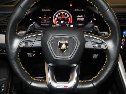 Used 2021 Lamborghini Urus image 74