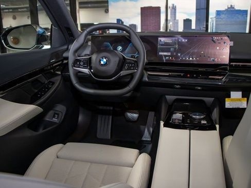 Used 2026 BMW 530i xDrive image 16