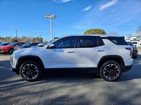 New 2026 Chevrolet Equinox LT image 2