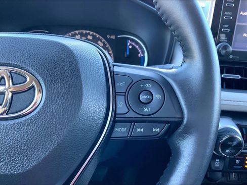 Used 2021 Toyota RAV4 Limited image 21