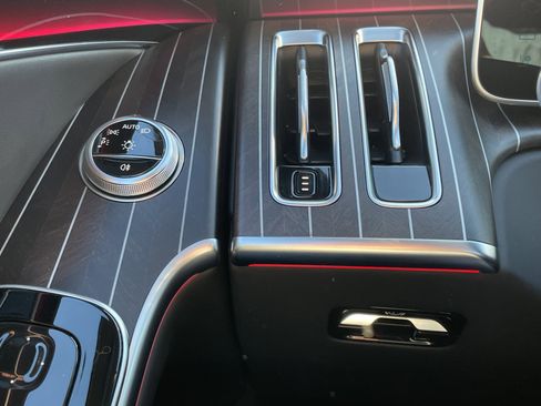 New 2026 Mercedes-Benz Maybach S 680 Maybach S 680 4MATIC Sedan image 21