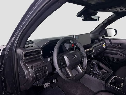 New 2025 Toyota Tacoma TRD Sport image 9