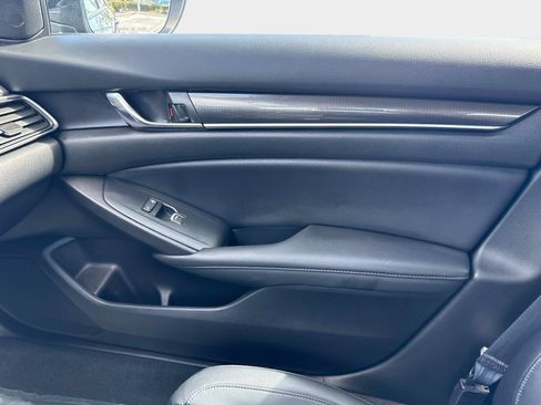 Used 2022 Honda Accord Sport Special Edition image 17