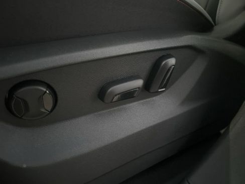 New 2026 Volkswagen Atlas Peak Edition image 10