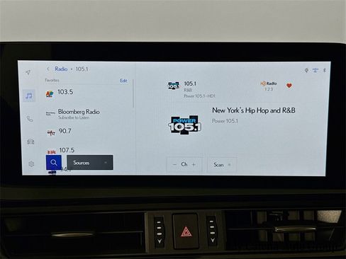 Certified 2025 Lexus ES 350 w/ Premium Package image 15