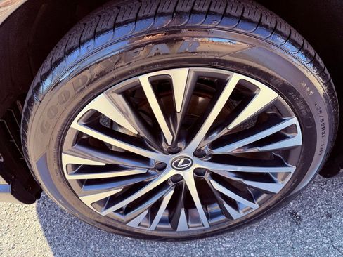 Certified 2024 Lexus RX 350 Premium Plus image 19