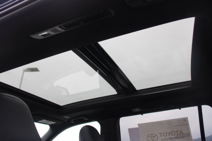 New 2026 Toyota Grand Highlander AWD Hybrid image 16