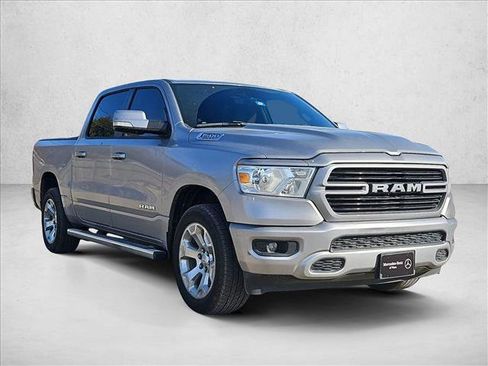 Used 2019 RAM 1500 Big Horn image 3