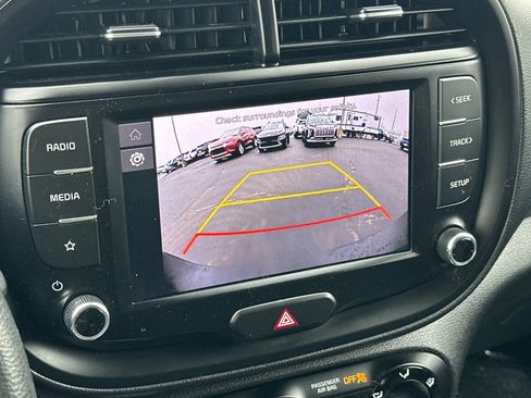 Used 2022 Kia Soul LX w/ Technology Package image 20