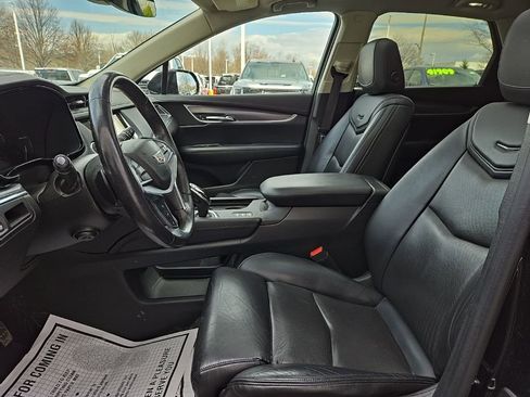 Used 2017 Cadillac XT5 Premium Luxury w/ LPO, Wheel Lock Package image 12