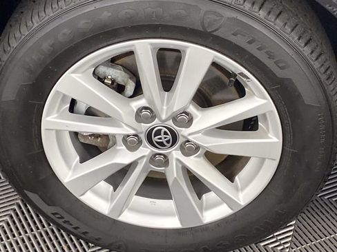 Used 2025 Toyota Camry LE FWD image 28