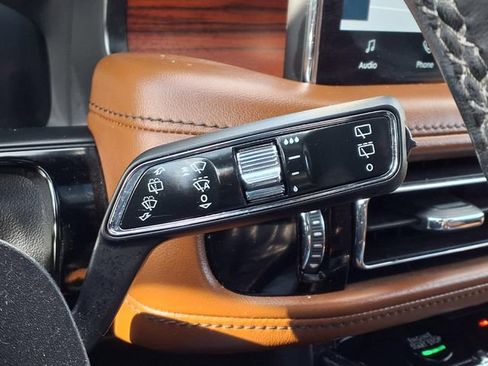 Certified 2023 Lincoln Nautilus Reserve FWD image 17