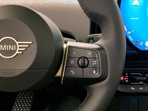 Certified 2025 MINI Cooper S image 19