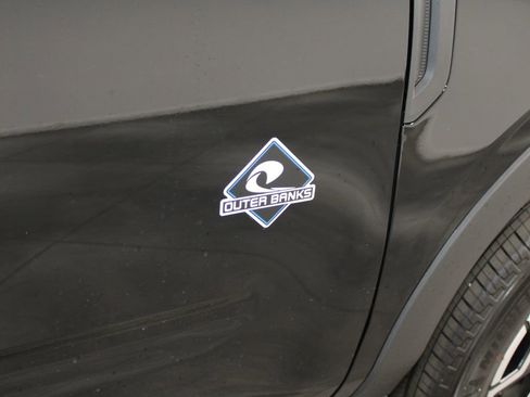 New 2025 Ford Bronco Sport Outer Banks w/ Outer Banks Tech Package+ image 11