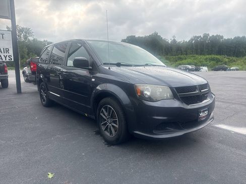 Used 2014 Dodge Grand Caravan SE FWD image 14