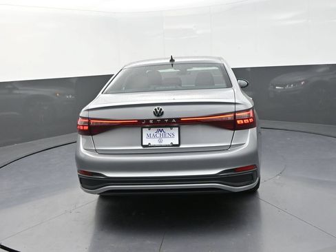 Used 2026 Volkswagen Jetta Sport FWD image 9