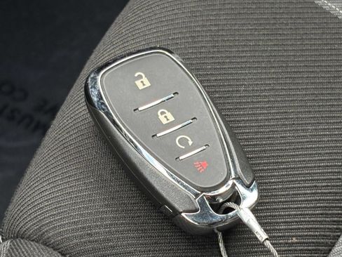 Used 2025 Chevrolet Blazer LT FWD image 21