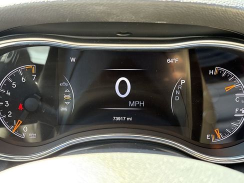 Used 2021 Jeep Grand Cherokee Laredo image 15