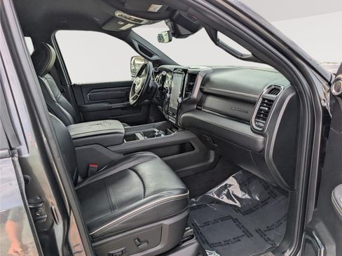 Used 2022 RAM 2500 Limited AWD/4WD image 10
