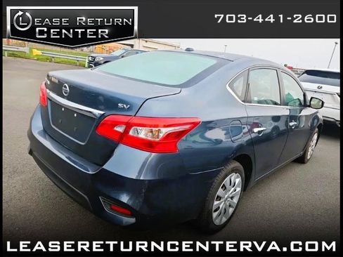 Used 2017 Nissan Sentra SV FWD image 1