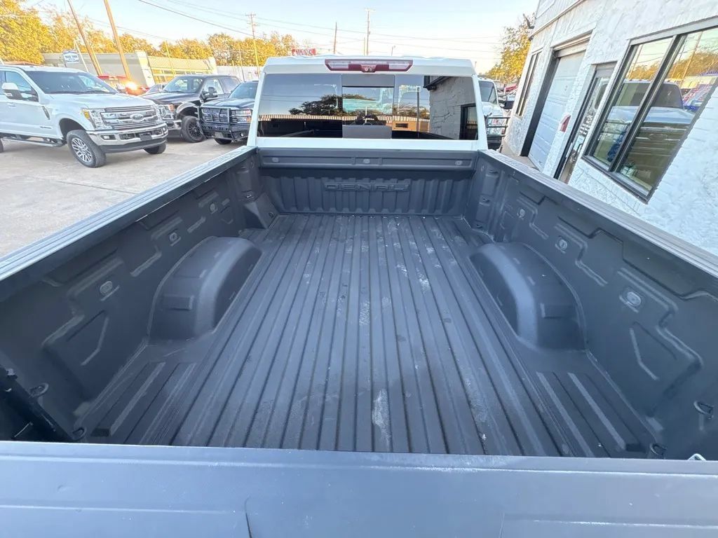 Used 2020 GMC Sierra 2500 Denali w/ Technology Package AWD/4WD image 6