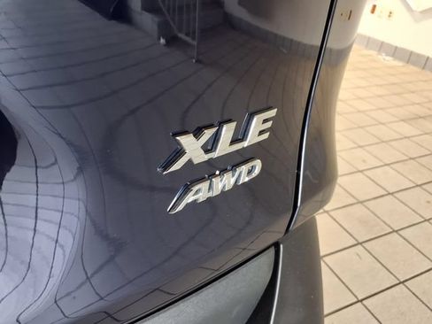 Used 2025 Toyota RAV4 XLE AWD/4WD image 21