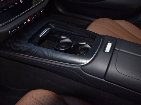 Used 2025 Mercedes-Benz E 350 E 350 image 29