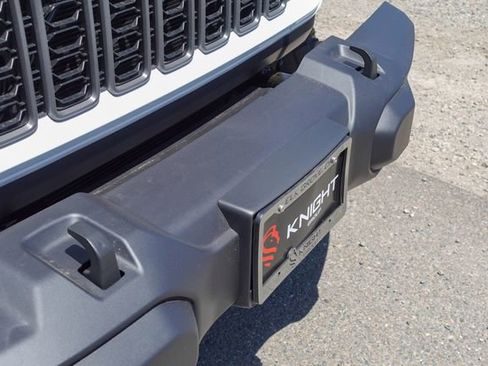 New 2025 Jeep Gladiator Sport image 5