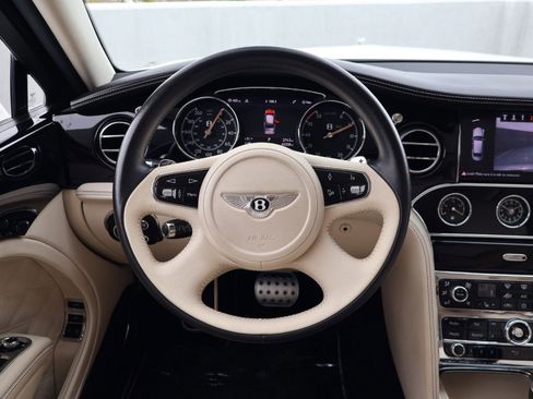 Used 2017 Bentley Mulsanne image 15