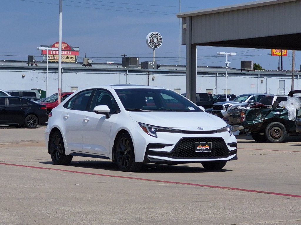 Certified 2024 Toyota Corolla SE w/ SE Premium Package FWD image 8