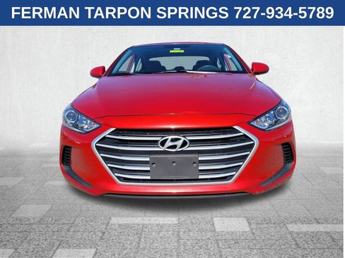 Used 2017 Hyundai Elantra SE image 2
