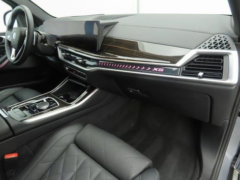 Used 2025 BMW X5 xDrive40i image 17