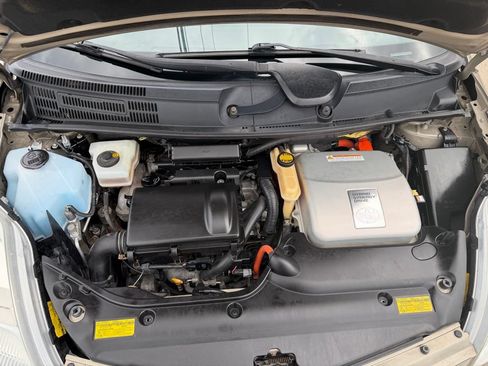 Used 2009 Toyota Prius Touring FWD image 17