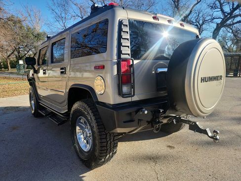 Used 2005 HUMMER H2 w/ Preferred Equipment Group image 7