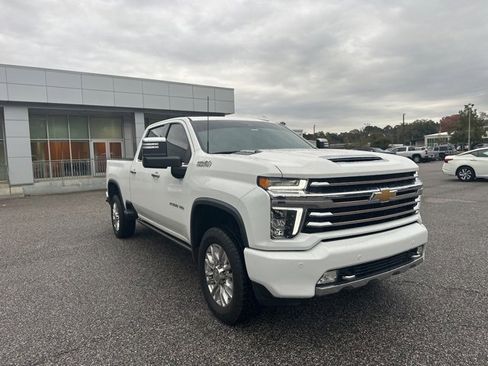 Used 2021 Chevrolet Silverado 2500 High Country w/ Z71 Off-Road Package image 3