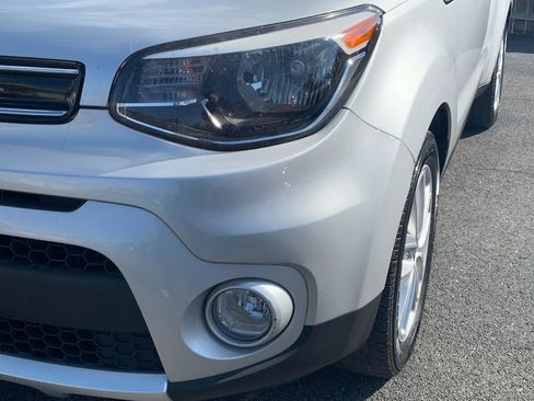 Used 2018 Kia Soul + FWD image 38