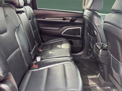 Used 2023 Kia Telluride LX image 27