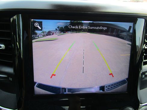 Used 2021 RAM 1500 Laramie AWD/4WD image 31