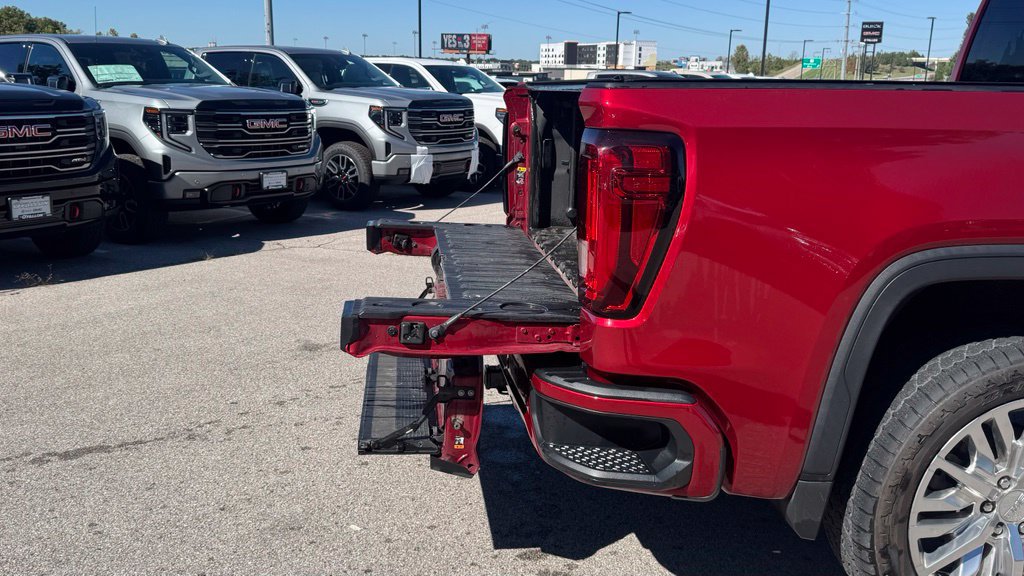 Used 2019 GMC Sierra 1500 Denali w/ Denali Ultimate Package AWD/4WD image 4