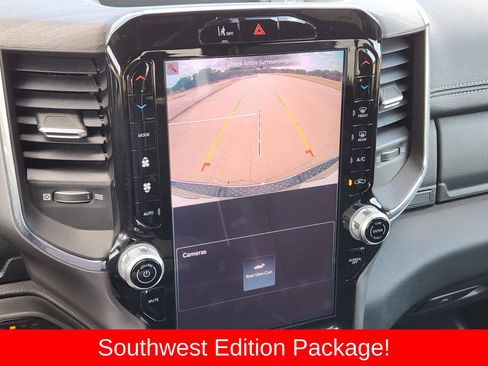 Used 2025 RAM 1500 Laramie AWD/4WD image 28