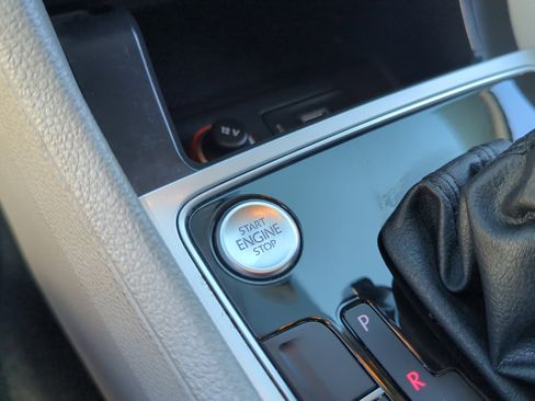 Used 2019 Volkswagen Passat 2.0T Wolfsburg image 28